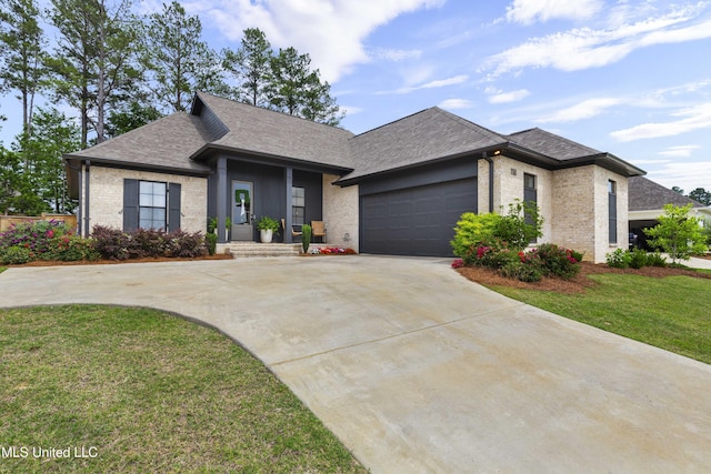 118 Seymour Dr, Madison, MS 39110 - view of front of house featuring roof with shingles, brick siding, and a front lawn