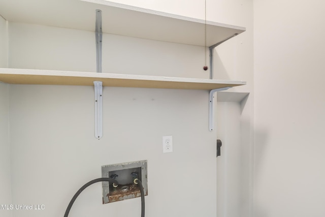 2802 Ridgewood Ave, Pascagoula, MS 39567 - laundry area featuring washer hookup and electric dryer hookup