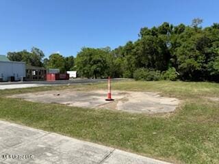 306 Coleman Ave, Waveland, MS 39576