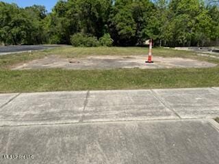 306 Coleman Ave, Waveland, MS 39576