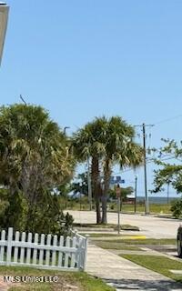 306 Coleman Ave, Waveland, MS 39576