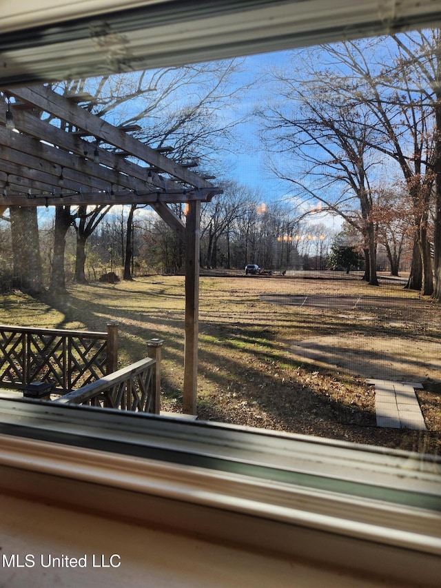 view of yard with a pergola