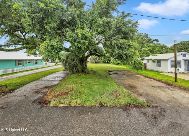 306 Union St, Bay Saint Louis, MS 39520