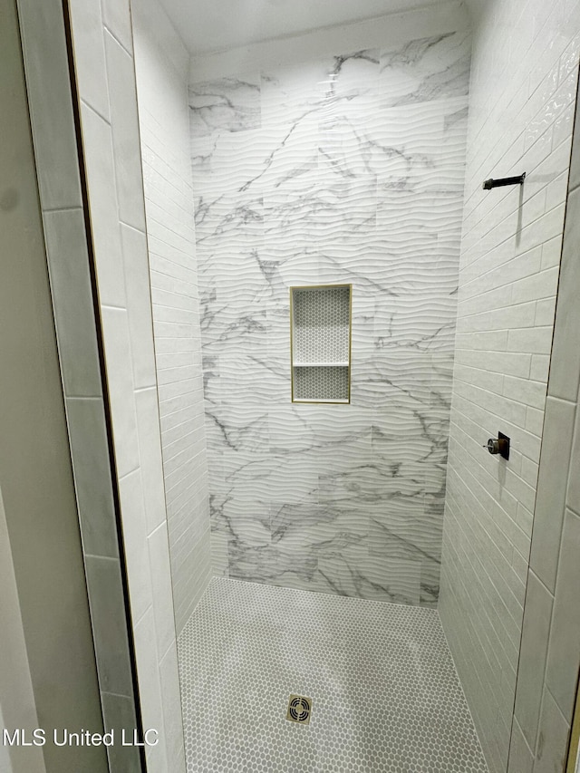 133 Genoa Dr, Madison, MS 39110 - bathroom featuring a tile shower
