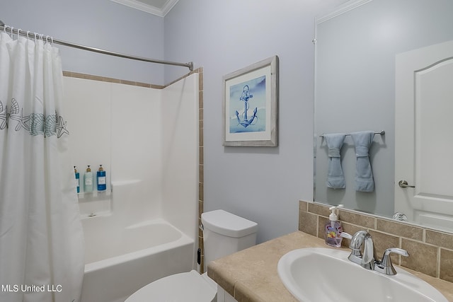 full bathroom featuring decorative backsplash, toilet, vanity, shower / tub combo with curtain, and ornamental molding