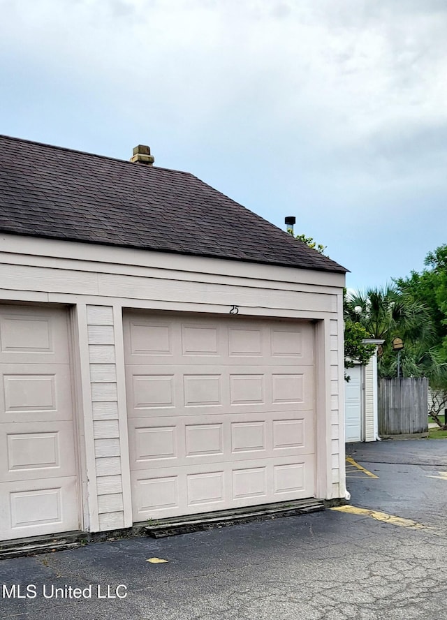 928 Courthouse Rd Unit 25, Gulfport, MS 39507 - view of garage