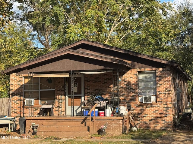 view of front of property