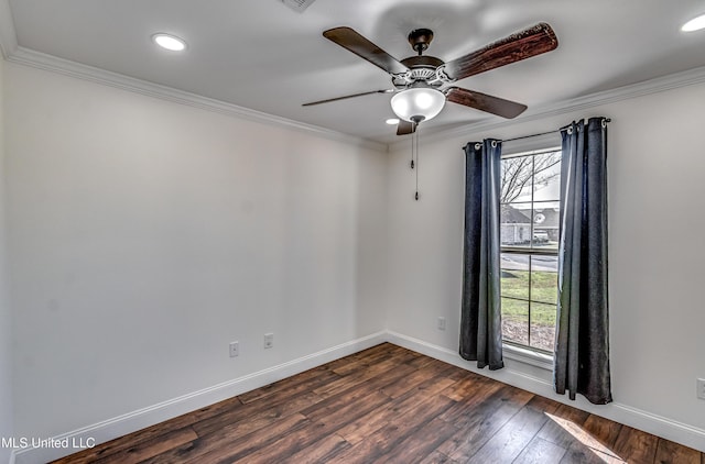 empty room with a ceiling fan, dark wood-style floors, baseboards, recessed lighting, and ornamental molding