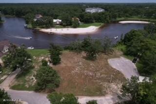 Woodland Cir, Biloxi, MS 39532