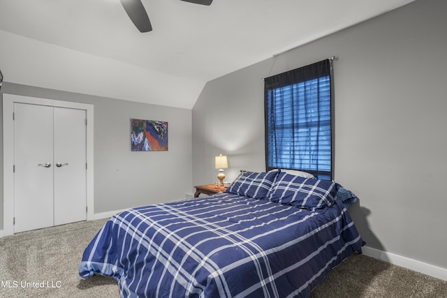 bedroom with lofted ceiling, carpet flooring, ceiling fan, and a closet