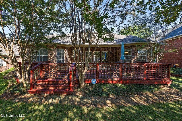 162 Apple Blossom Dr, Brandon, MS 39047 - view of front of home with a deck and brick siding