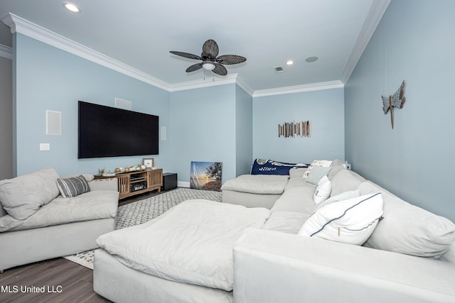 2011 Ivy Ct, Biloxi, MS 39532 - living room with a ceiling fan, recessed lighting, visible vents, and crown molding