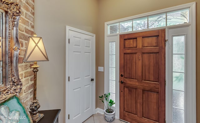 3 Carriage Court Pl, Brandon, MS 39047 - foyer entrance with light tile patterned flooring and baseboards