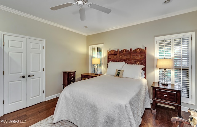 3 Carriage Court Pl, Brandon, MS 39047 - bedroom with wood finished floors, crown molding, a closet, baseboards, and a ceiling fan