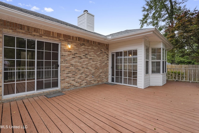 deck with fence