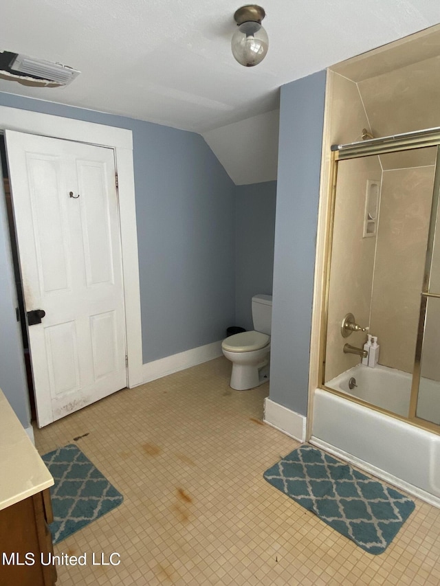 full bathroom with shower / bath combination with glass door, toilet, vanity, baseboards, and lofted ceiling