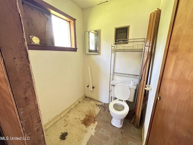 1628 Dry Creek Rd, Magee, MS 39111 - bathroom with toilet