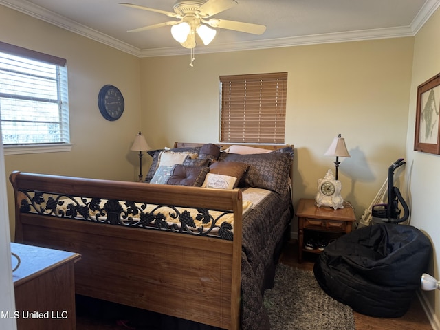 bedroom with crown molding and ceiling fan