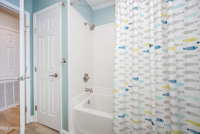 209 Audrey Cir, Ocean Springs, MS 39564 - full bath with shower / bathtub combination with curtain
