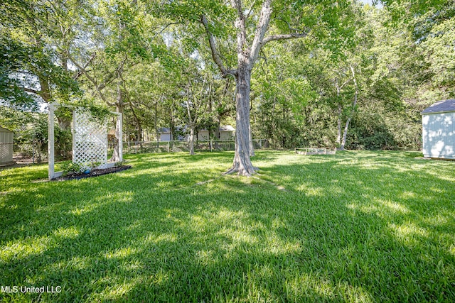 209 Audrey Cir, Ocean Springs, MS 39564 - view of yard
