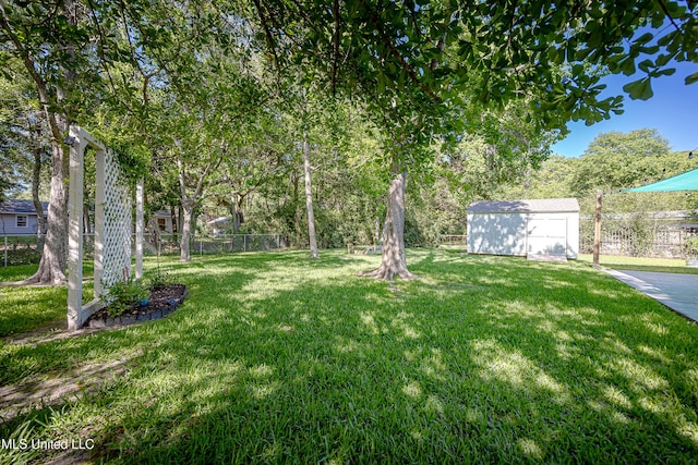 209 Audrey Cir, Ocean Springs, MS 39564 - view of yard