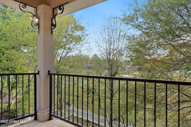 815 Warren St, Pascagoula, MS 39567 - view of balcony