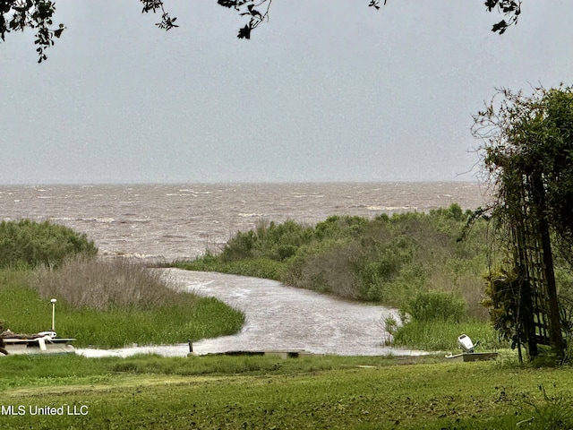 1517 Oak Leaf Cir, Gautier, MS 39553 - view of community