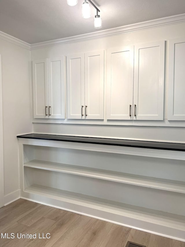 1708 Robinson St, Natchez, MS 39120 - interior details with crown molding and wood finished floors