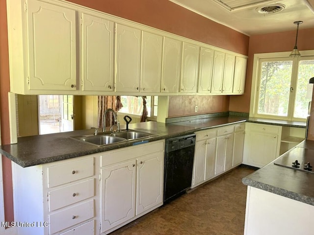 417 Boulevard St, Lexington, MS 39095 - kitchen with black appliances, a sink, a peninsula, and dark countertops