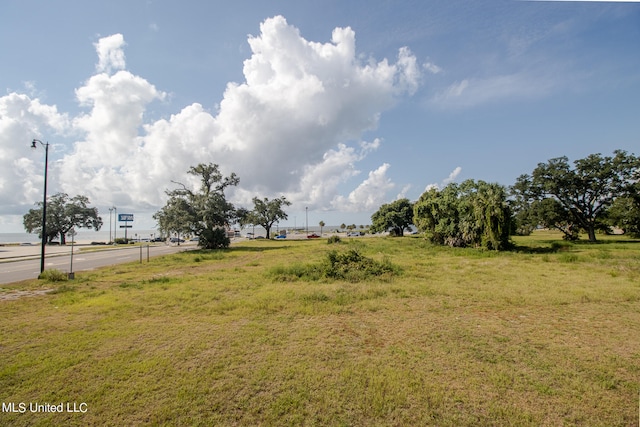 Listing photo 2 for 111 Courthouse Rd, Gulfport MS 39507