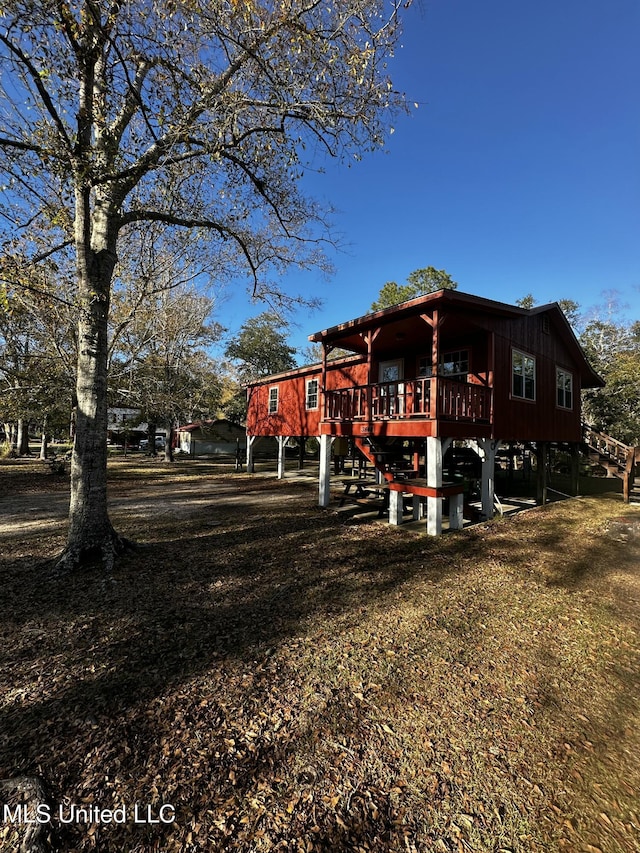 view of home's exterior