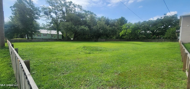 2708 Canty St, Pascagoula, MS 39567 - view of yard