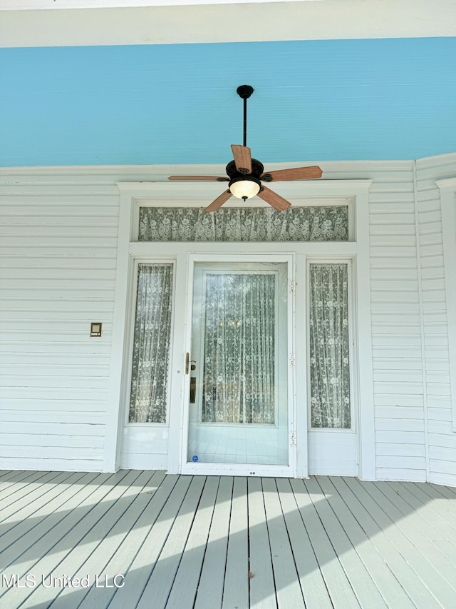 5 Spruce St, Oakland, MS 38948 - view of exterior entry with ceiling fan