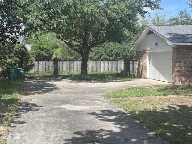 903 Westwood St, Pascagoula, MS 39567 - view of road