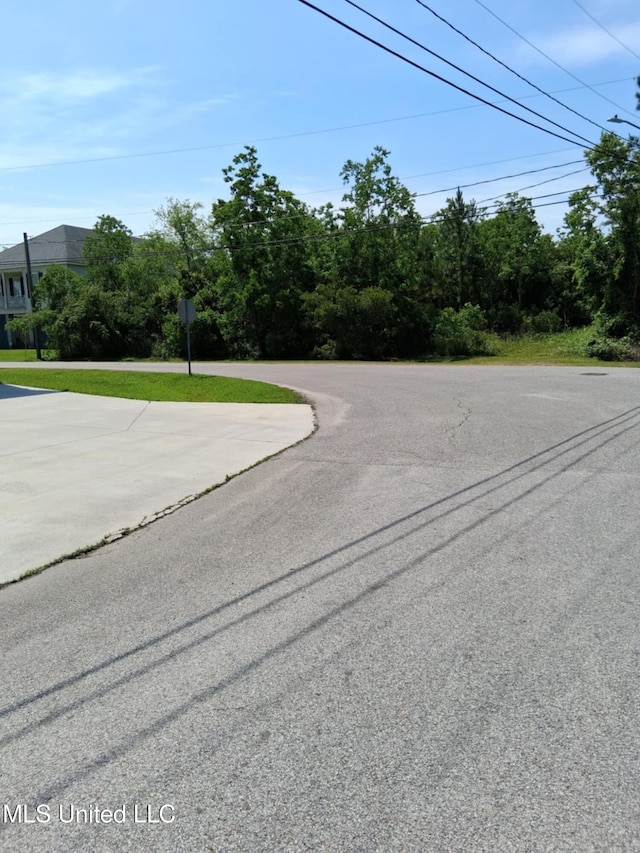 506 Sears Ave, Waveland, MS 39576