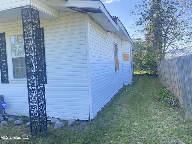 810 S Edwards Ave, Clarksdale, MS 38614 - view of property exterior featuring a yard and fence