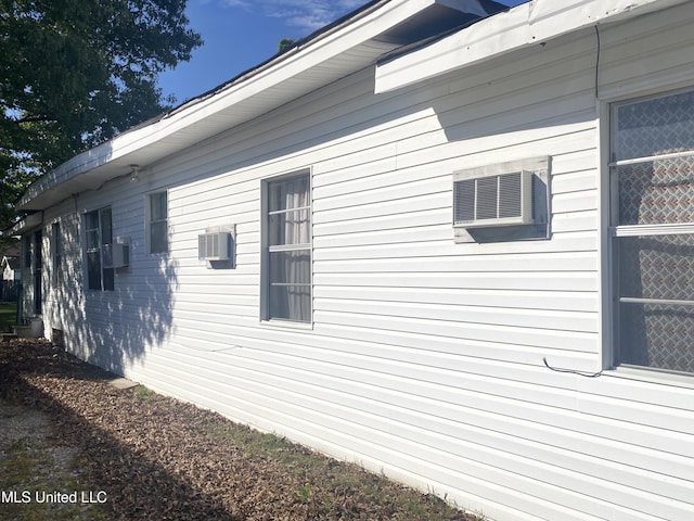 810 S Edwards Ave, Clarksdale, MS 38614 - view of side of home featuring an AC wall unit