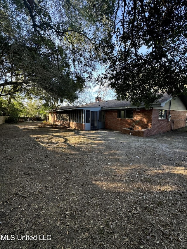 view of front of property