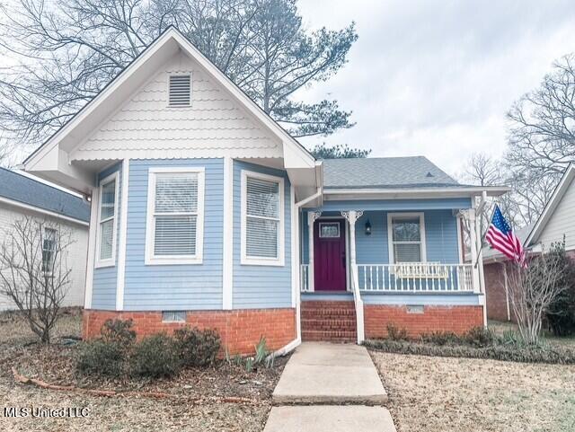 bungalow with a porch