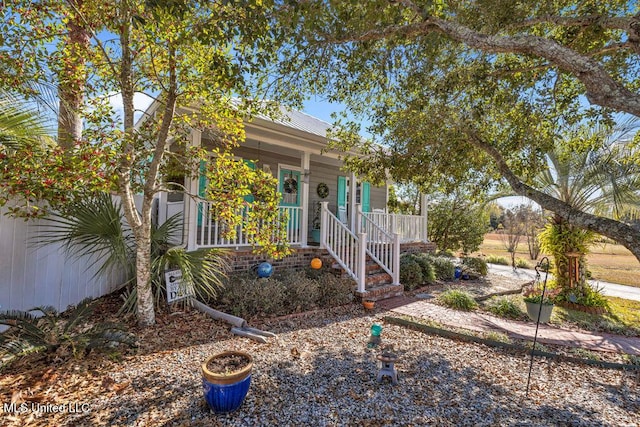 view of front of home with covered porch