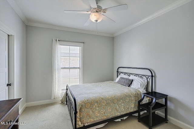 bedroom featuring light carpet, crown molding, and ceiling fan