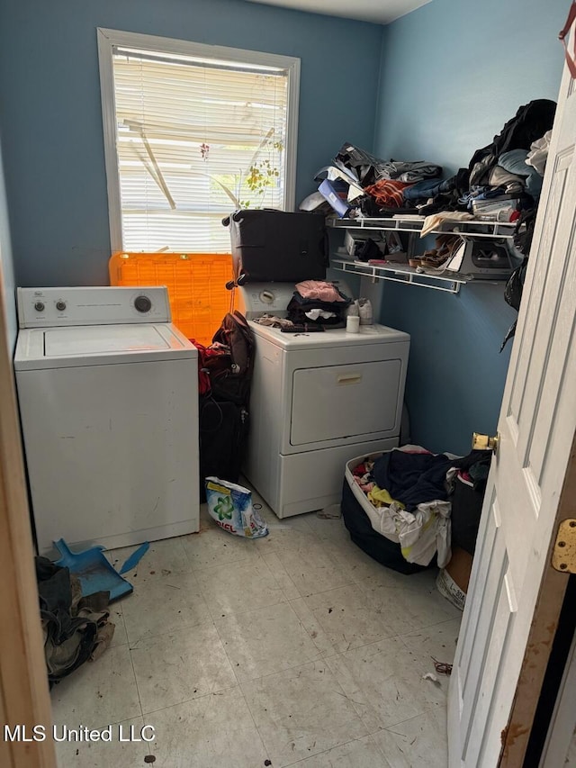 519 Copp St, Biloxi, MS 39530 - washroom featuring independent washer and dryer and laundry area