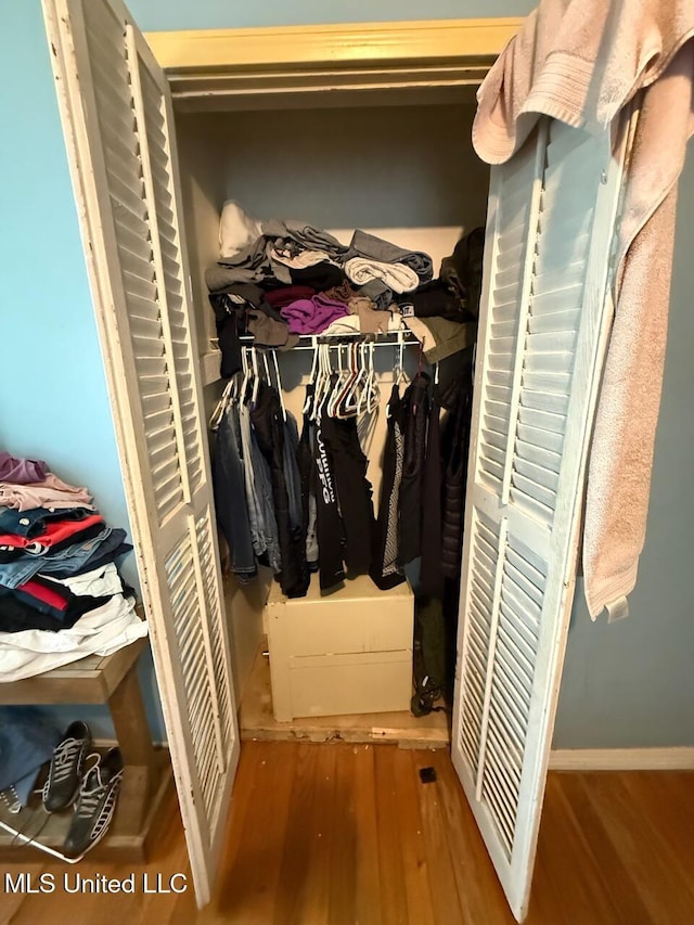 519 Copp St, Biloxi, MS 39530 - view of closet