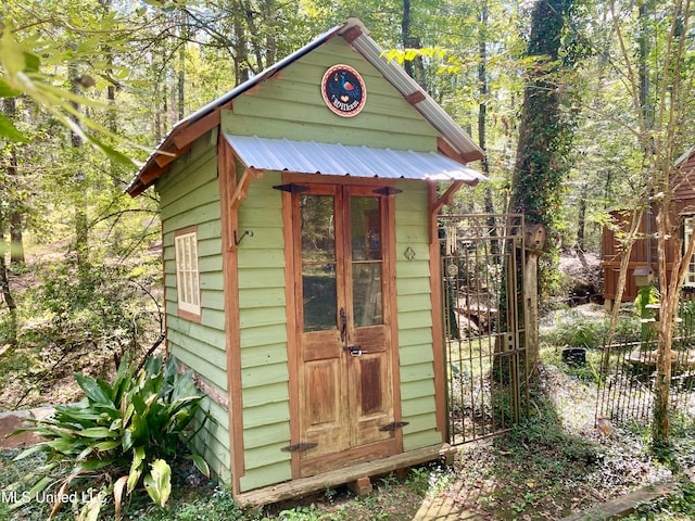 view of outbuilding