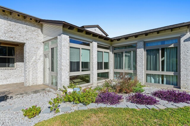 31 Poplar Cir, Gulfport, MS 39507 - view of side of home