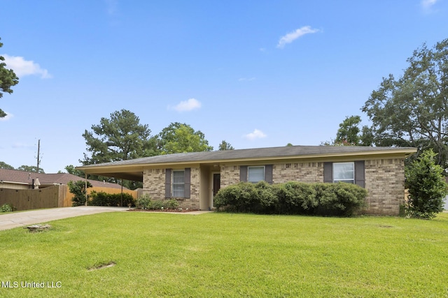 546 Hunters Creek Cir, Madison, MS 39110 - single story home with driveway, an attached carport, and brick siding