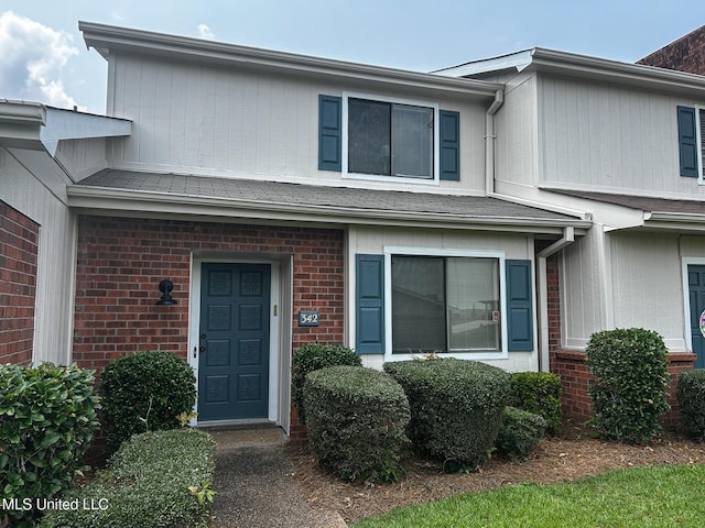 342 Lakebend Dr, Brandon, MS 39042 - view of front facade with brick siding