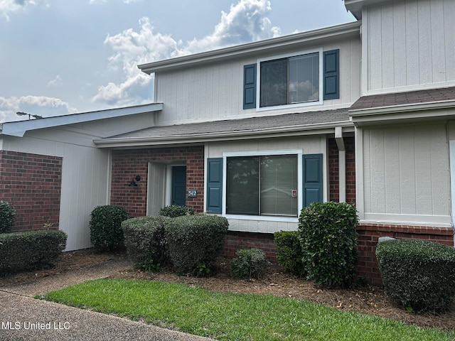342 Lakebend Dr, Brandon, MS 39042 - view of front of property featuring brick siding