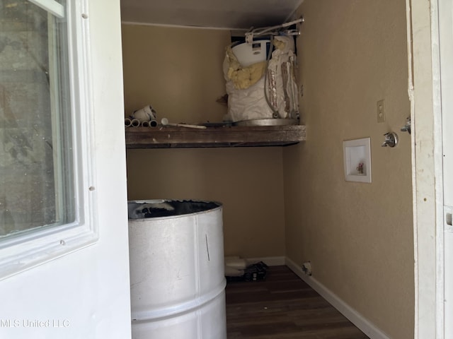 7701 Harold Ave, Moss Point, MS 39563 - laundry room featuring hookup for a washing machine and wood finished floors