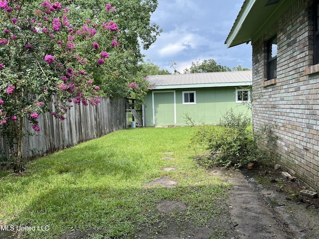 7701 Harold Ave, Moss Point, MS 39563 - view of yard